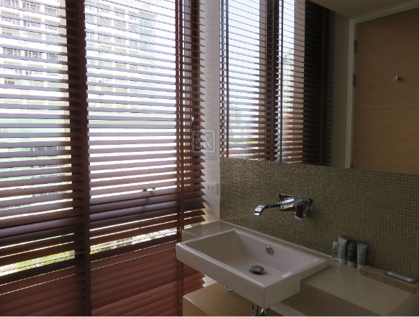 Brand new!! The Lofts Ekkamai condo for rent in Bangkok. 2 bedrooms, Size 74 sqm. Walk to Ekkamai BTS.