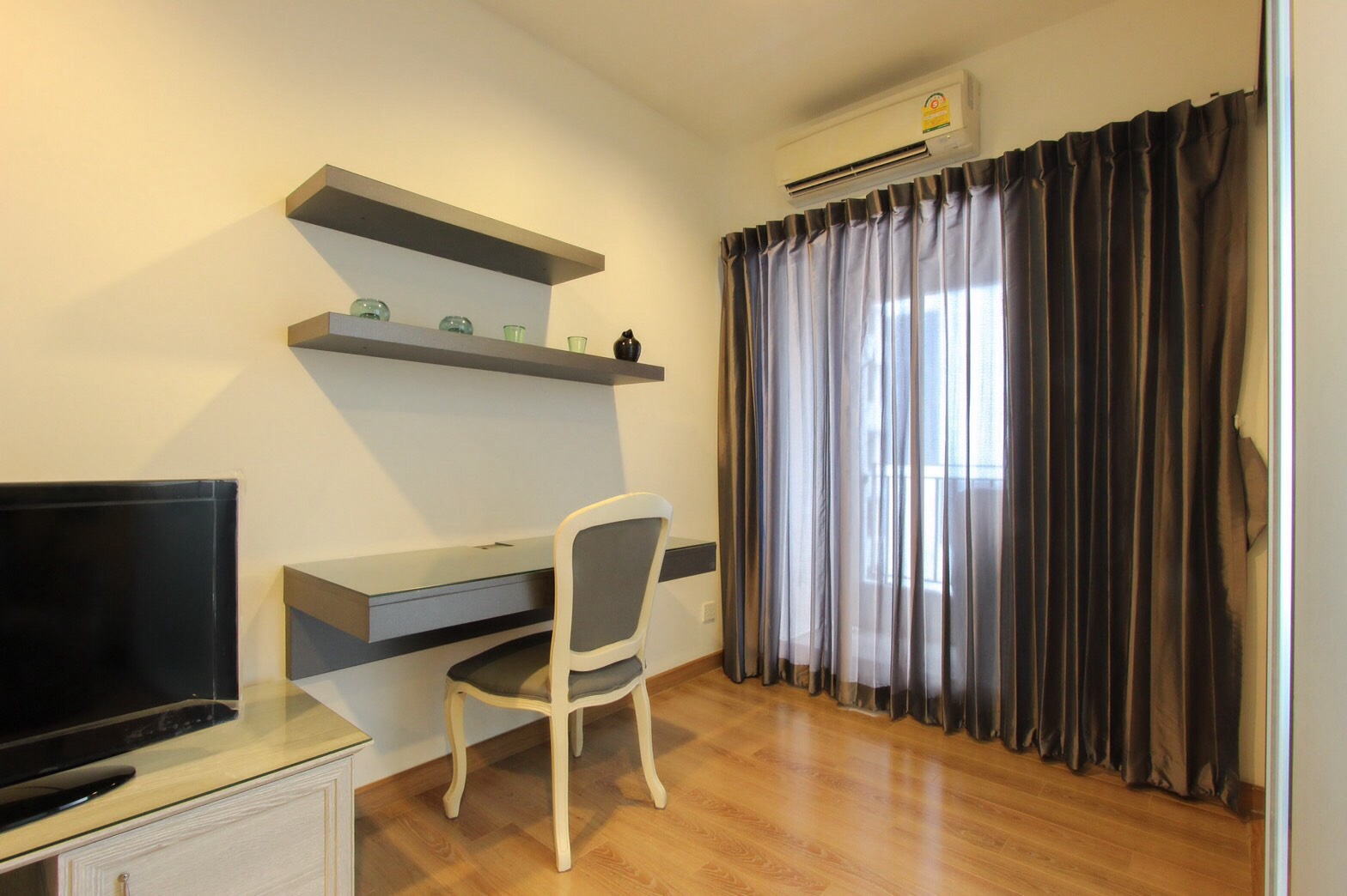 Condo for sale!!  The Seed Memories Siam, 1 bed, 37 Sq.m. Walk to 	<br />
National Stadium BTS.