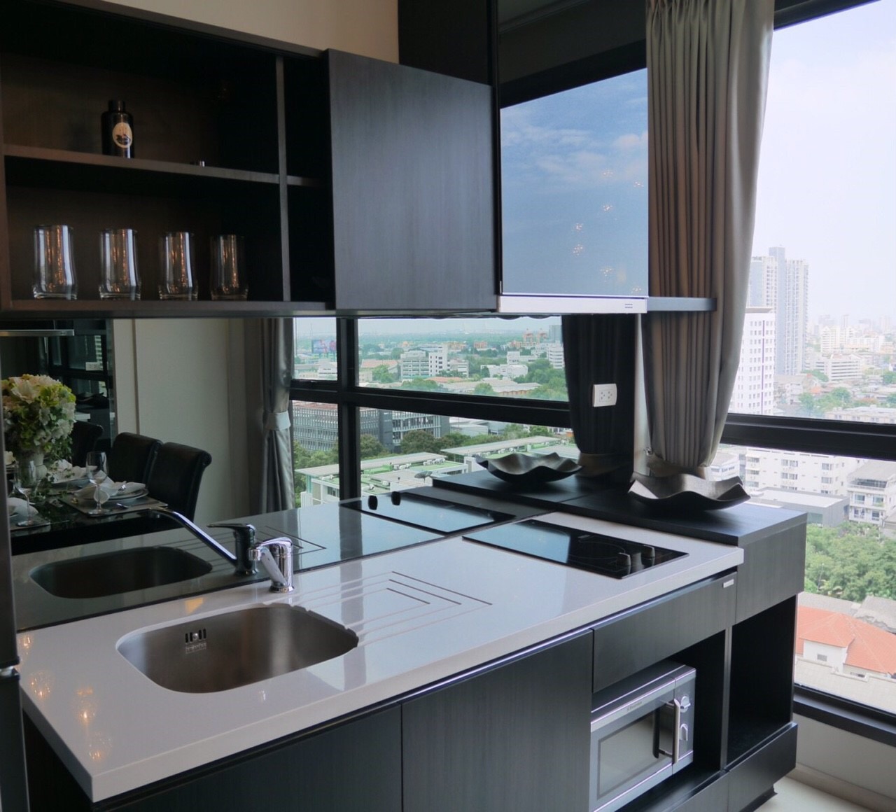RHYTHM Sukhumvit 44/1 condo for rent in Bangkok 1 bedrooms 45 sq.m. High floor, Good view, Phra Khanong BTS