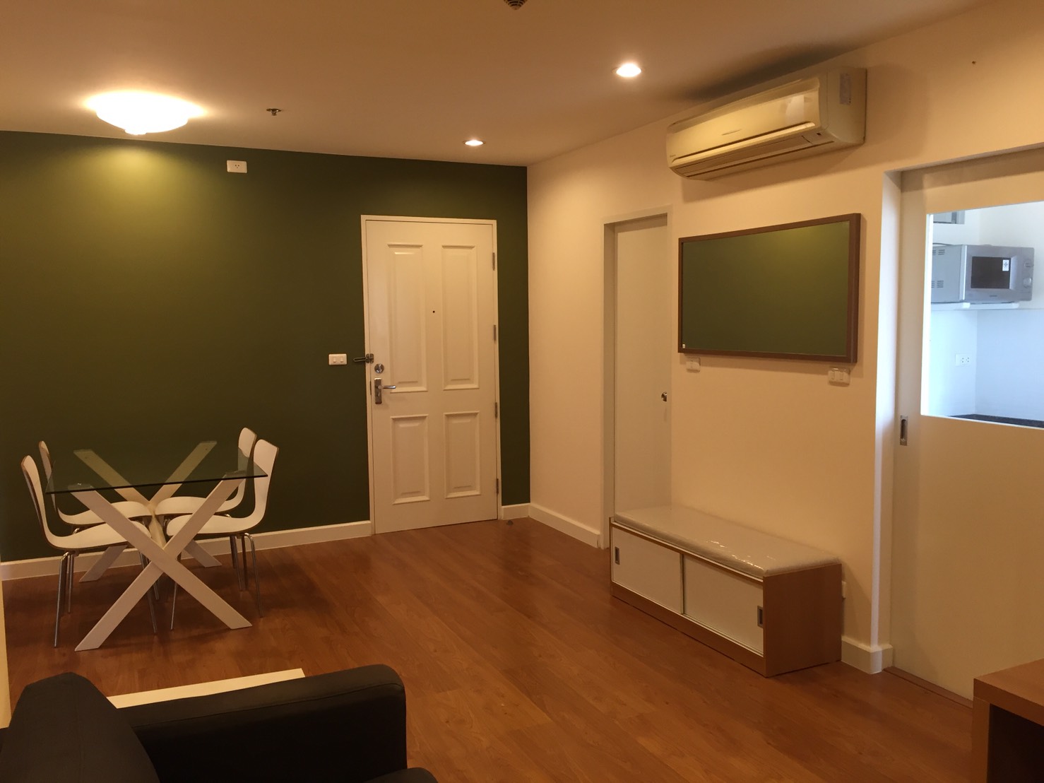 One X Sukhumvit 26, condo for rent, 1 bedroom 50 Sq.m. High floor, Near Phrom Phong BTS.