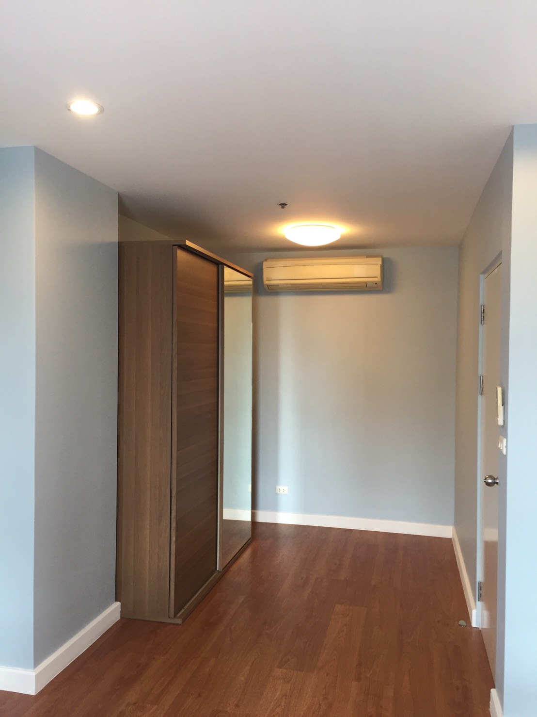 One X Sukhumvit 26, condo for rent, 1 bedroom 50 Sq.m. High floor, Near Phrom Phong BTS.