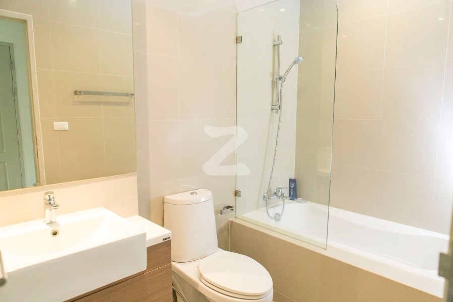 Noble refine condo for sale in Bangkok, Walk to BTS Phrom Phong, 1 bedrooms 51.12 sq.m.