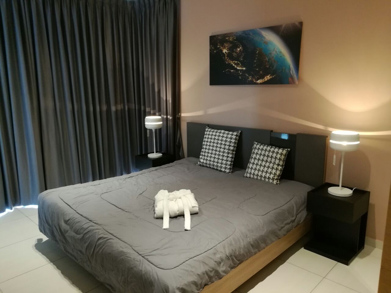 The Lofts Ekkamai 2 bedroom 74 Sq.m. Full furnished and ready to move in, Walk to Ekkamai BTS.