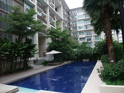 The Clover Thonglor 18 condo for rent/sale in Bangkok 2 bedrooms, 70.01 sq.m. Pool view, Near Thong lor BTS