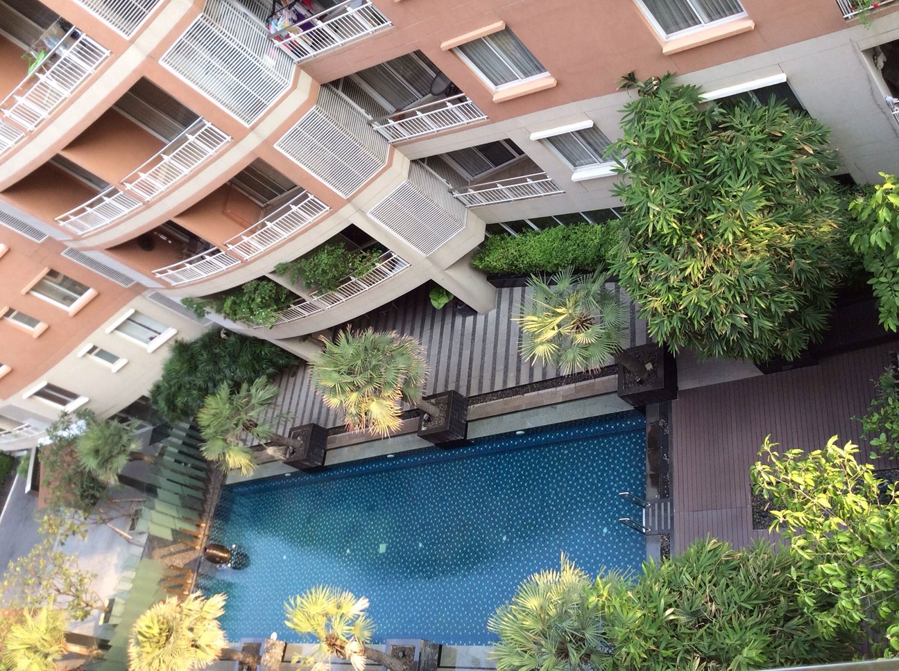 The Rise Sukhumvit 39, Fully furnished 2 bedroom, 102 Sq.m. Close to Phrom Phong BTS station