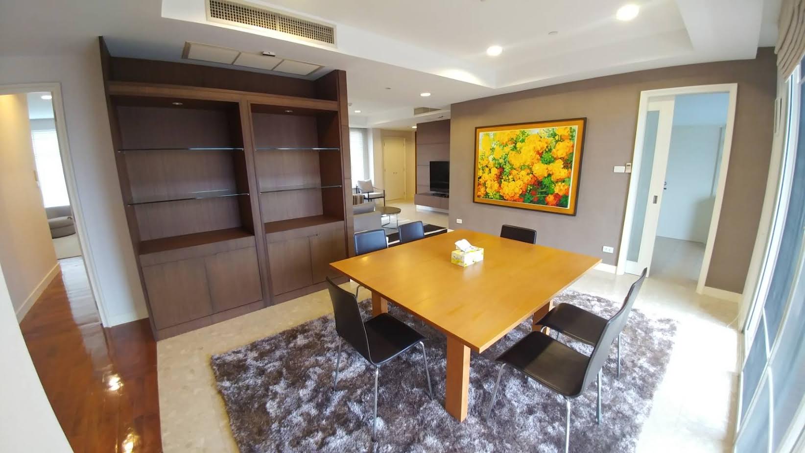 Hampton Thonglor 10 condo for rent, 3 bedrooms, 162 sq.m. Near Thonglor BTS.