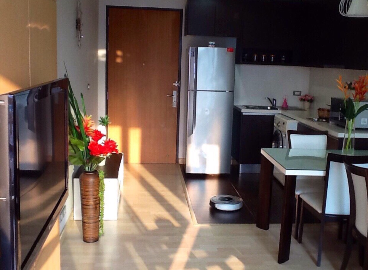 Condo for rent/sale in Sukhumvit 59, 2 bedroom 66.17 sq.m. Corner room, High floor and good view, Walk to Thong lor station.