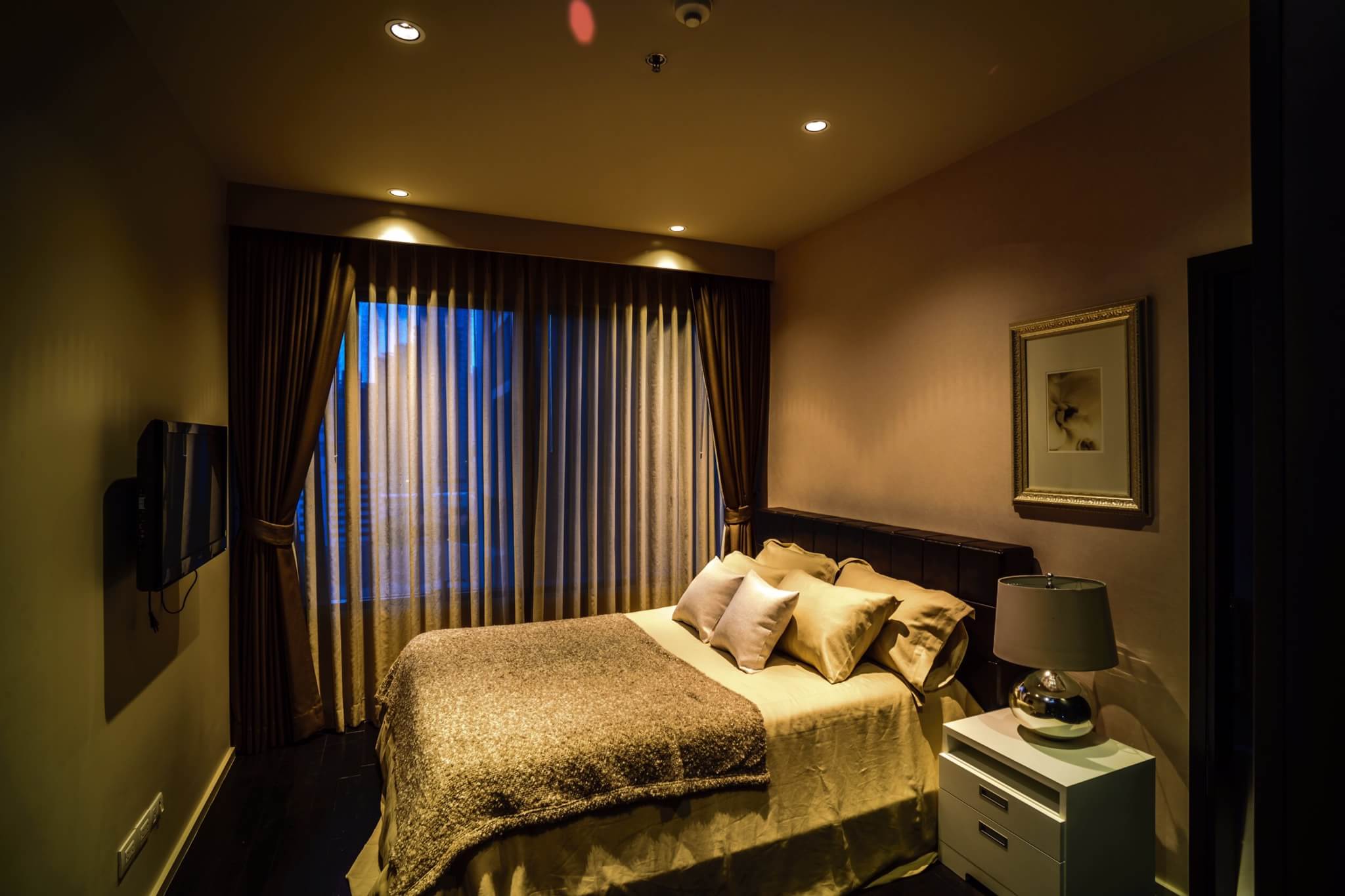 Condo for rent/sale The Emporio Place Sukhumvit 24, Luxury Modern Italian Style, 3 beds, 170 sqm close to Phrom Phong Bts.