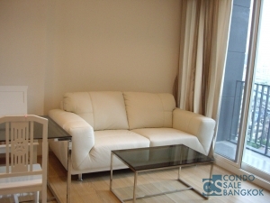 Condo for rent in Thonglor, 1 bathroom 52 Sqm. Walk to Thonglor BTS.