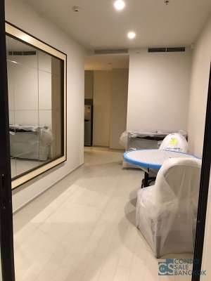 Noble Ploenchit con do for rent, 1 BR 52 sqm. private elevator, City view, Skywalk to Ploenchit BTS.