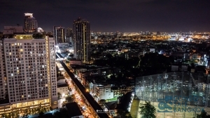 The Loft Ekkamai condo for rent, 2 bed 74 sqm. High floor, good view, can wolk to Ekkamai BTS.
