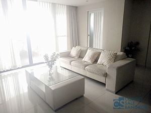 Sell with Tenants, Las Colinas condo at Asoke, High floor, 1 full master bedroom 141 sqm. Walk to Asoke BTS.