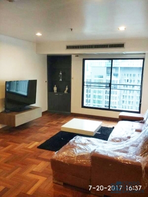Condo for rent in Sukumvit 11, 2 bedroom 118 sqm. Near Nana BTS.