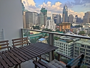 For rent!! 185 Rajadamri 1 bedroom 78  sqm.