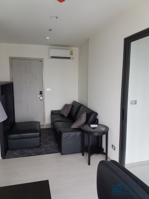 Rhythm Sukhumvit 36-38 condo for rent, 1 BR 33 sqm. Walk to Thonglor BTS. Ready to move in.