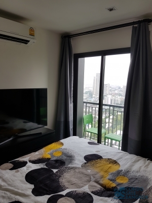 Rhythm Sukhumvit 36-38 condo for rent, 1 BR 33 sqm. Walk to Thonglor BTS. Ready to move in.