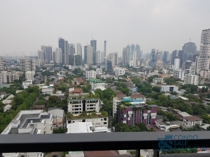Rhythm Sukhumvit 36-38 condo for rent, 1 BR 33 sqm. Walk to Thonglor BTS. Ready to move in.