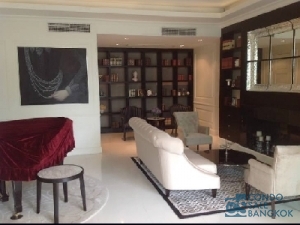 Super Luxury Residences condo for sale at Sukhumvit 31, 3 Bedrooms 143 sqm.