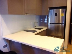 Hyde at Sukhumvit 13 condo fer rent, 1 BR 49 sqm. Walk to Nana BTS and MRT Sukhumvit.