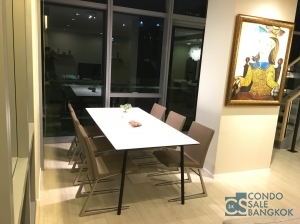 Luxury condo at Asoke, Sell with tenants, 2 bedrooms 128 sqm. duplex room, Close to MRT Sukhumvit.