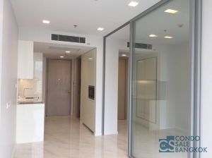 Condo for sale HYDE Sukhumvit 11, 1 bedroom 35 sqm. walk to Nana BTS.