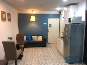 For rent at Sukhumvit 6, Studio 1 Bathroom, Only 2 minutes walk to BTS Nana Station.