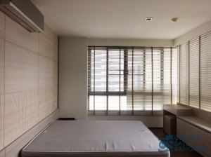 Sell with Tenants at Sukhumvit 42, 2 bedroom 87.71 sqm. Corner room, only 5 minutes walk to Ekkamai BTS.