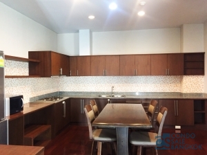 Condo for rent / sale at Thong Lor, 2 bedroom 115 sqm. Corner room very nice view.