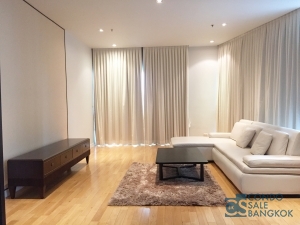 Best location for sale at Sukhumvit 16. Corner room very nice view, 3 bedrooms 193 sq.m. Close to Asoke BTS