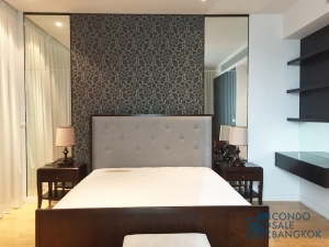 Best location for sale at Sukhumvit 16. Corner room very nice view, 3 bedrooms 193 sq.m. Close to Asoke BTS