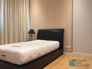 Best location for sale at Sukhumvit 16. Corner room very nice view, 3 bedrooms 193 sq.m. Close to Asoke BTS