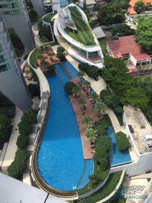 Condo for rent at Sukhumvit 16, 3 bedrooms 146 sqm. Close to Asoke BTS.