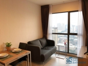 Condo for rent/sell at Asoke-Rama 9, 1 bed 30 sqm. Only 5 minutes walk to Rama 9 MRT.