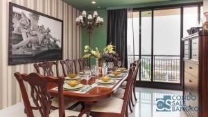 Condo for salr at Sukhumvit 22, 3 bedrooms 152 sqm. City and river view corner unit.