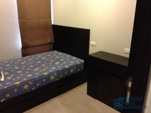 Condo for sale at Sukhumvit 44/1, 2 bedrooms 50.7 sqm. Just a few steps to Phra Khanong BTS.