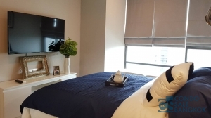 Condo for rent at Sukhumvit 44/1, 2 bedrooms 45 sqm. Just 1 minute walk to 	<br />
Phra Khanong BTS.