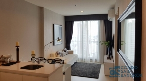 Condo for rent at Sukhumvit 44/1, 2 bedrooms 45 sqm. Just 1 minute walk to 	<br />
Phra Khanong BTS.