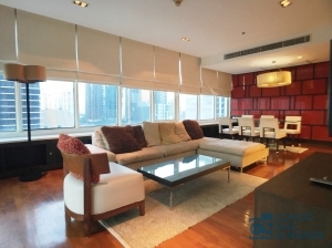 The best location for sale at Sukhumvit 24 in CBD zone, 3 bedrooms 141.64 sq.m. Only 3 minutes walk to Prompong BTS.