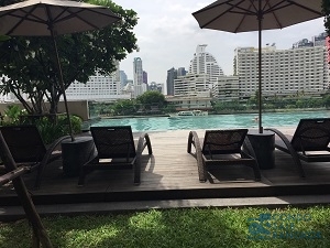 Condo for sale/rent Chao Phraya River view at Charoennakorn, 2 bathrooms 110 sqm.