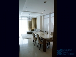 Athenee Residence condo for rent, 2 Bedroom 133 sqm. Just 3 minutes walk to BTS Ploenchit.