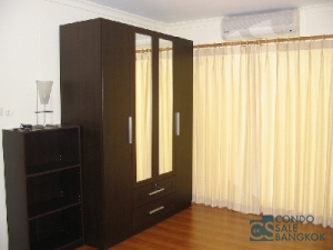 Sell with Tenants at Sukhumvit 41, 2 Bedroom 75 sqm. Only 5 minutes walk to BTS Prompong.