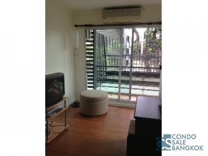 For rent at Sukhumvit 41, One Master Bedroom 80 sqm. Only 5 minutes walk to BTS Prompong.