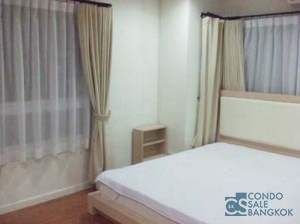 Condo for rent, Only 5 minutes walk to BTS Prompong, 1 Bedroom 53 sqm.