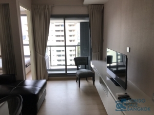 Condo at Sukhumvit 43, 1 bedroom with Fully Furnished Near Propmpong-Thonglor BTS.