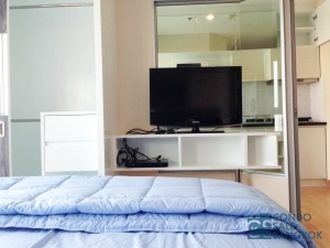Condo for sale at Aspire Rama IV, 1 bedroom 28 sqm. High floor and outstanding CBD view, Fully Furnished with Electrical, Close to BTS Ekkamai.
