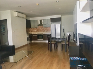 Sell with Tenants in Sukhumvit 42, 2 bedroom, 88.5 Sq.m. fully furnished. Just 5 minutes walk to BTS Ekkamai and Gateway Ekamai.