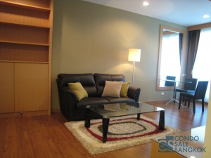 Condo for sale at Sukhumvit 42, Fully furnished 45 sq.m. 1 bedroom, Only 5 minutes walk to BTS Ekamai.