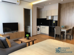Park 24 for rent with high floor, 1 BR 35 Sqm. Close to BTS Phrom Phong. There is a shuttle van service.