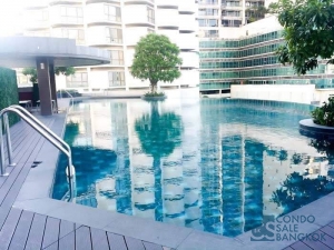 Condo for sale at 15 Sukhumvit Residences, Studio bedroom 28.1 sqm. Walking distance to BTS Nana-Asoke.