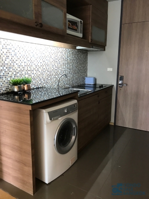 Sell with Tenants at Noble Refine, 1 bedroom 51 sqm. Only 3 minute Walk to BTS Phrom Phong